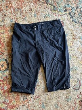 Columbia Black Cropped Outdoor Performance Pants